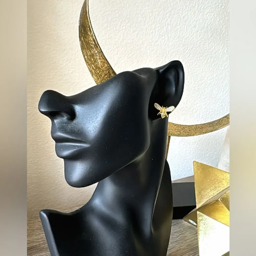 Anthropologie bohemian bee